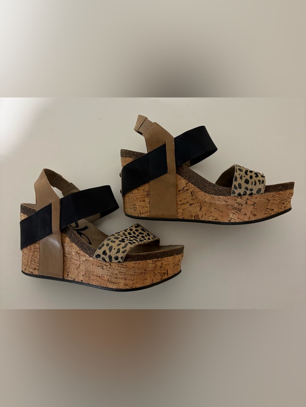 💥MoviNG sALe‼️  OTBT Wedge Sandals. Sz 6